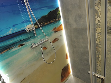 Aranżacje wnętrz - Łazienka: Łazienka z plażą pod prysznicem - TRK Projekt - Projektowanie i realizcja pod klucz. Przeglądaj, dodawaj i zapisuj najlepsze zdjęcia, pomysły i inspiracje designerskie. W bazie mamy już prawie milion fotografii!