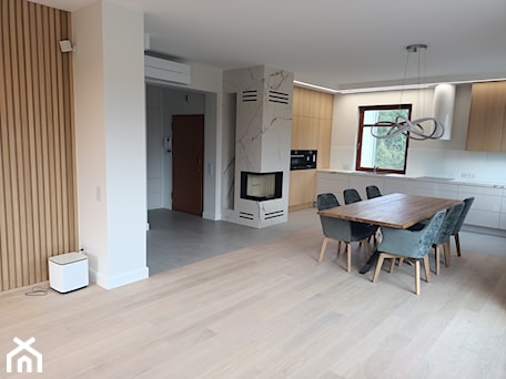 Aranżacje wnętrz - Salon: Apartament nad morzem - Salon - MDRemont. Przeglądaj, dodawaj i zapisuj najlepsze zdjęcia, pomysły i inspiracje designerskie. W bazie mamy już prawie milion fotografii!