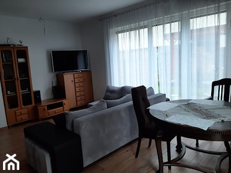 Aranżacje wnętrz - Salon: Aranżacja salonu wraz ze strefą jadalni - na prywatny użytek Inwestora - Dekwadra Homestaging Aranżacja Projektowanie Wnętrz Wrocław. Przeglądaj, dodawaj i zapisuj najlepsze zdjęcia, pomysły i inspiracje designerskie. W bazie mamy już prawie milion fotografii!