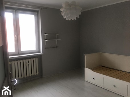 Aranżacje wnętrz - Pokój dziecka: Pokój przed homestagingiem - Dekwadra Homestaging Aranżacja Projektowanie Wnętrz Wrocław. Przeglądaj, dodawaj i zapisuj najlepsze zdjęcia, pomysły i inspiracje designerskie. W bazie mamy już prawie milion fotografii!