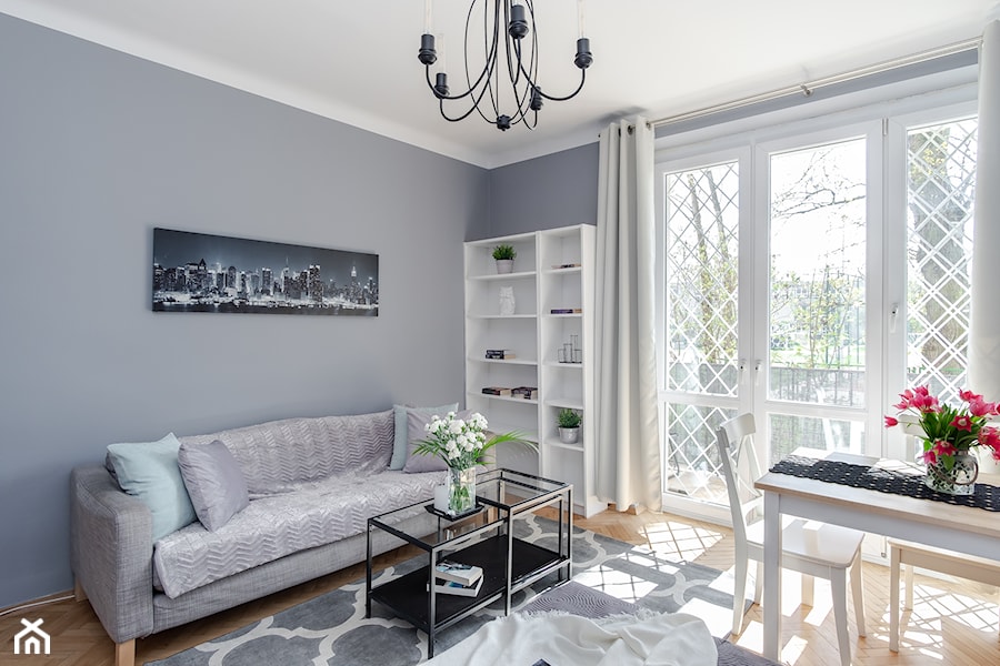 Home Staging mieszkania dwupokojowego (najem długoterminowy) - Sypialnia, styl tradycyjny - zdjęcie od Homestagerkawarszawa