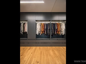 Przytulny minimalizm - Garderoba, styl nowoczesny - zdjęcie od TK Architekci