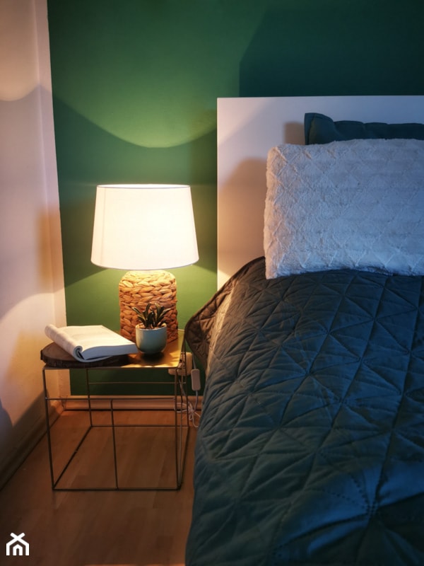 Sypialnia w modnym zielonym kolorze - zdjęcie od Domowe serduszko - Homebook