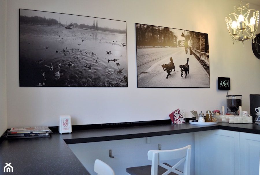 BLACK or WHITE cafe - Wnętrza publiczne, styl tradycyjny - zdjęcie od biscuit PROJEKT
