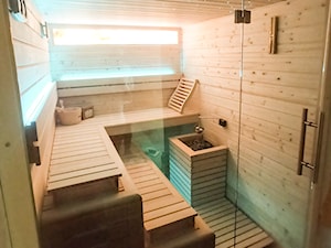 Domowa sauna combi z gwieździstym niebem oraz ścianką solną