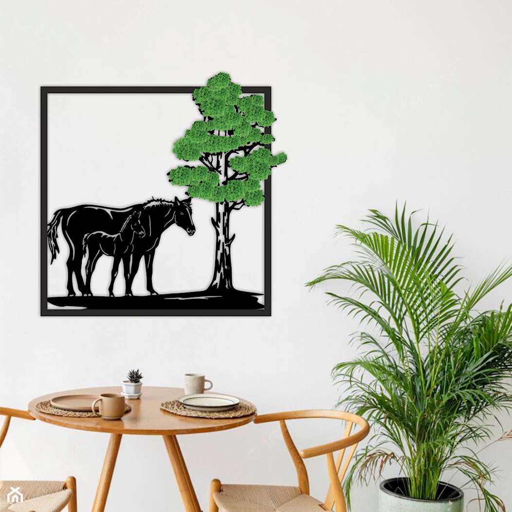 Dekoracje z mchem " Konie " - zdjęcie od Kornik Meble i dekoracje do wnętrz - Homebook