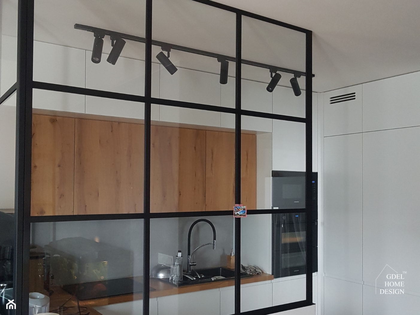 Okno loftowe stałe do wnętrz - zdjęcie od GDEL Home Design - Homebook