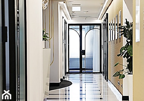 Drzwi loftowe z łukami i ryflowanym szkłem GDEL - Wnętrza publiczne, styl industrialny - zdjęcie od GDEL Home Design