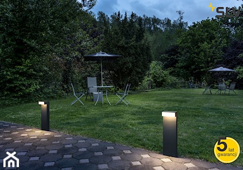 Słupki ogrodowe L_Line by SLV Spotline - nowoczesny sposób oświetlenia ścieżek w ogrodzie - zdjęcie od Lampy Spotline - nowoczesne oświetlenie domu, ogrodu i firmy