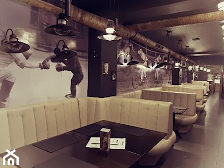 Aranżacje wnętrz - Wnętrza publiczne: The Winners Steakhouse, loże. - QIOTO design. Przeglądaj, dodawaj i zapisuj najlepsze zdjęcia, pomysły i inspiracje designerskie. W bazie mamy już prawie milion fotografii!