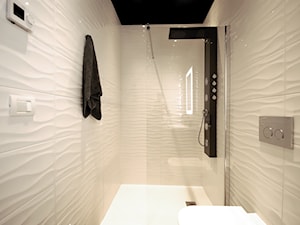 Łazienka w apartamencie wakacyjnym. - zdjęcie od QIOTO design