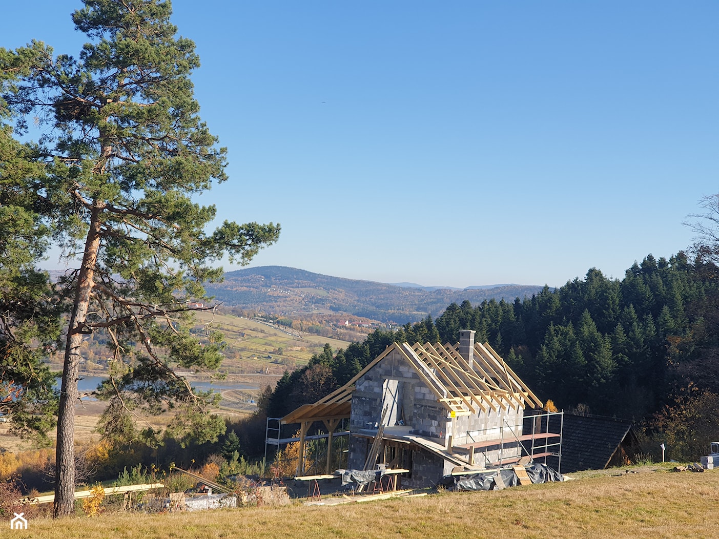 Budowa dachu od podstaw - zdjęcie od Dekkart - solidny dach na sto lat - Homebook