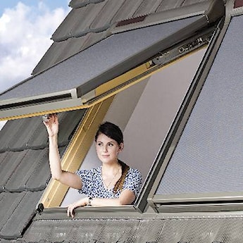 Markiza zewnętrzna na okno dachowe AMZ Solar