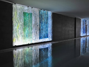 Zielone szkła artystyczne na basenie - zdjęcie od ARCHIGLASS | Szkło w architekturze i sztuce użytkowej