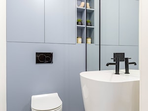 Toaleta w nowoczesnym wnętrzu - zdjęcie od Emmi Kuchnie i Wnętrza