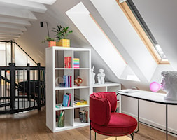 Kolorowe 85-metrowe dwupoziomowe mieszkanie od Koiga Studio - Biuro - zdjęcie od INKADR Natalia Kaczmarek - Homebook