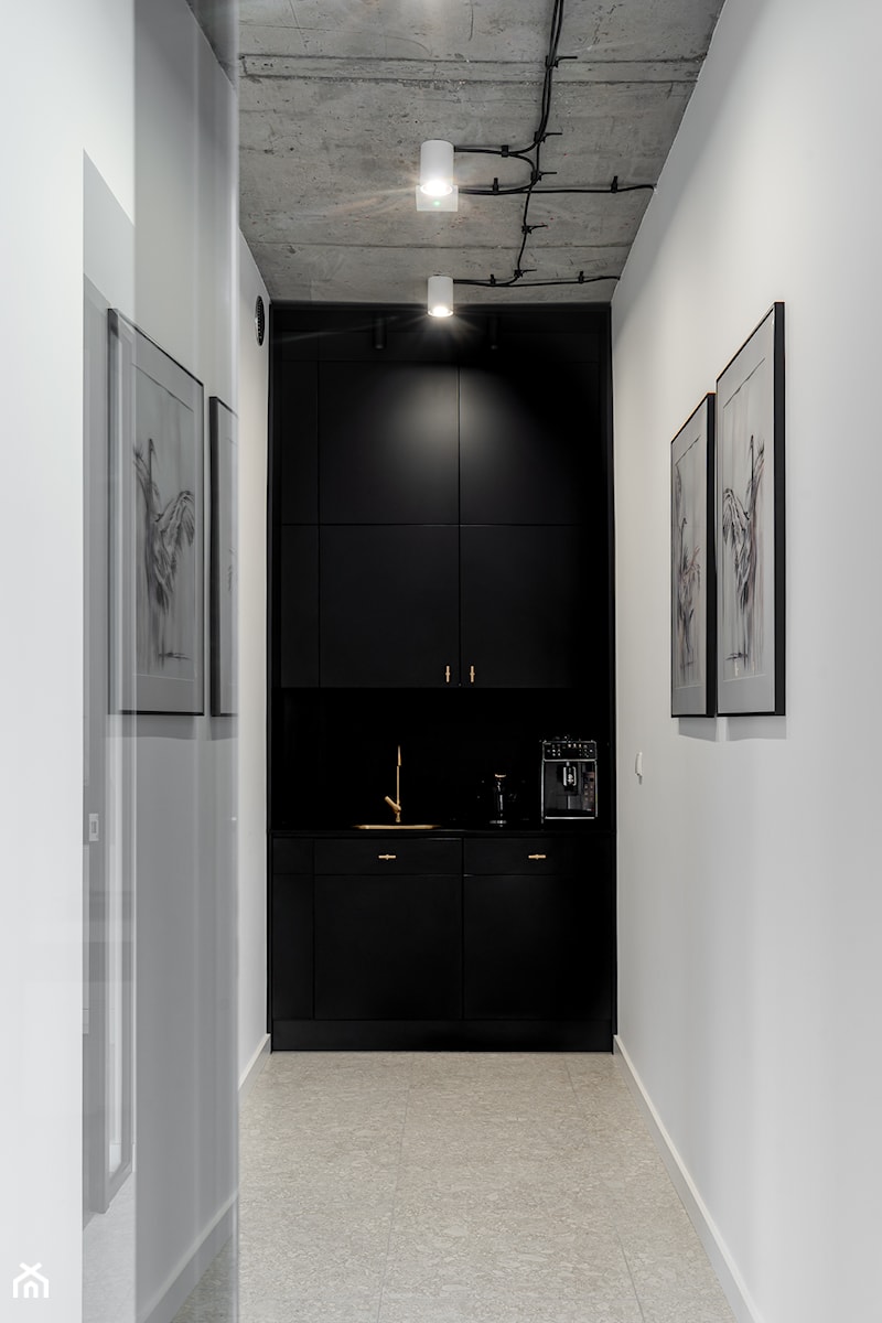 Wyjątkowy projekt przestrzeni biurowej od Darii Przewłóckiej Wnętrza - Kuchnia - zdjęcie od INKADR Natalia Kaczmarek