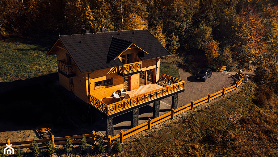 Fotograf budynków - dom tradycyjny w górach - zdjęcie od Studio Adverts
