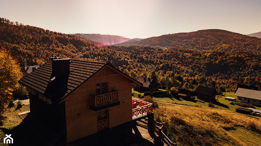 Fotograf przestrzeni domowych - dom tradycyjny w górach - zdjęcie od Studio Adverts