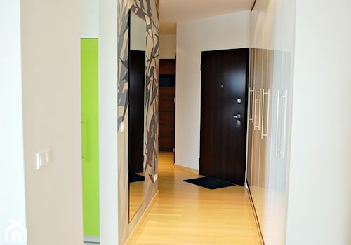 Kolorowe mieszkanie - Hol / przedpokój, styl nowoczesny - zdjęcie od Gutdesign
