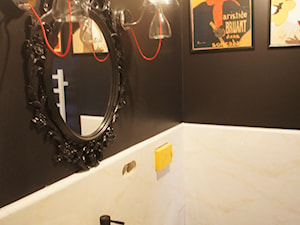 czarna łazienka - zdjęcie od feststudio