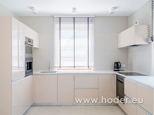 Realizacja - Dom Sosnowiec - Kuchnia, styl minimalistyczny - zdjęcie od HODER Granitowe Blaty Kuchenne