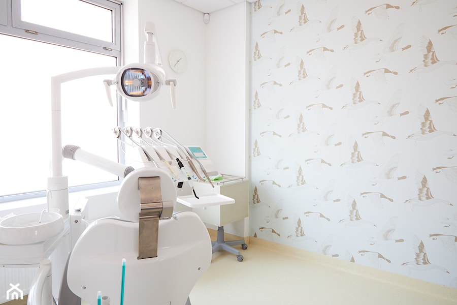 klinika stomatologiczna- gabinet - zdjęcie od ZA-PROJEKTOWANE pracownia projektowania wnętrz