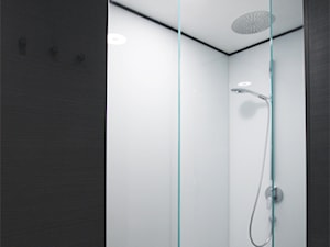 Łazienka z prysznicem typu walk-in - zdjęcie od WinnickaSTUDIO