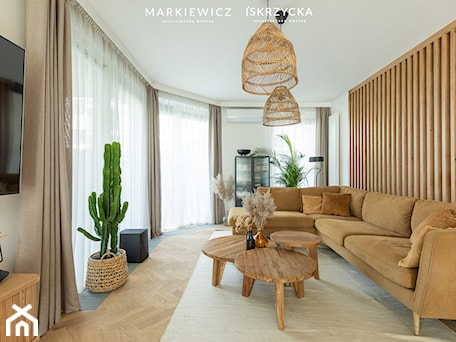 Aranżacje wnętrz - Salon: Przytulny salon boho - M-Architektura Wnętrz. Przeglądaj, dodawaj i zapisuj najlepsze zdjęcia, pomysły i inspiracje designerskie. W bazie mamy już prawie milion fotografii!