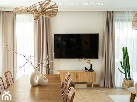 Aranżacje wnętrz - Jadalnia: Przytulna jadalnia boho - M-Architektura Wnętrz. Przeglądaj, dodawaj i zapisuj najlepsze zdjęcia, pomysły i inspiracje designerskie. W bazie mamy już prawie milion fotografii!