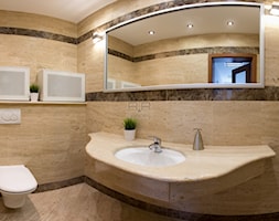 Łazienki - Średnia bez okna z lustrem z punktowym oświetleniem łazienka, styl tradycyjny - zdjęcie od RR Granity - Homebook