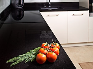 Kuchnie - Inspiracje - Kuchnia, styl tradycyjny - zdjęcie od RR Granity