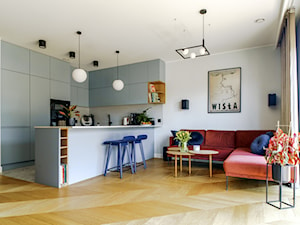 Salon z aneksem kuchennym w domu na gdańskim Ujeścisku - zdjęcie od MPROJEKT MILENA BARANOWSKA-PALIWODA