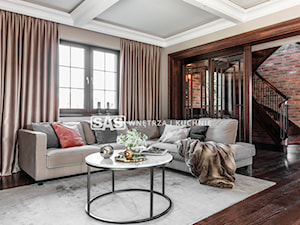 Dom w klasycznym stylu - Średni szary salon - zdjęcie od Plasun Kuchnie i Wnętrza