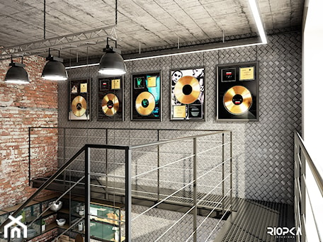 Aranżacje wnętrz - Hol / Przedpokój: Rock Loft - Riopka Interiors. Przeglądaj, dodawaj i zapisuj najlepsze zdjęcia, pomysły i inspiracje designerskie. W bazie mamy już prawie milion fotografii!