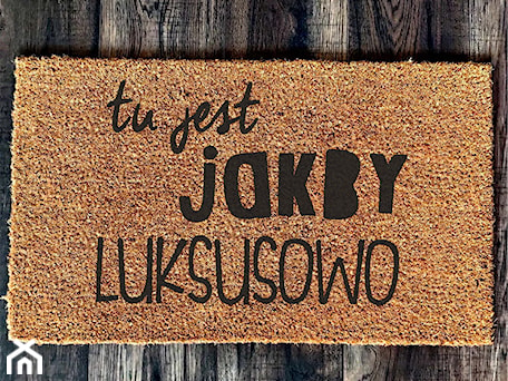 Aranżacje wnętrz - Hol / Przedpokój: „Tu jest jakby LUKSUSOWO” Wycieraczka kokosowa - GravStyle. Przeglądaj, dodawaj i zapisuj najlepsze zdjęcia, pomysły i inspiracje designerskie. W bazie mamy już prawie milion fotografii!