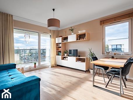 Aranżacje wnętrz - Jadalnia: Apartament na sprzedaż - Jadalnia, styl nowoczesny - Foto Studio Wrzosy. Przeglądaj, dodawaj i zapisuj najlepsze zdjęcia, pomysły i inspiracje designerskie. W bazie mamy już prawie milion fotografii!