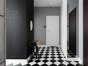Mieszkanie w Warszawie / IN PRACOWNIA - Hol / przedpokój, styl minimalistyczny - zdjęcie od WWW.NIEWFORMIE.PL