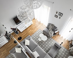 Dom w Bochni / Stabrawa.pl - Mały biały salon, styl skandynawski - zdjęcie od WWW.NIEWFORMIE.PL - Homebook