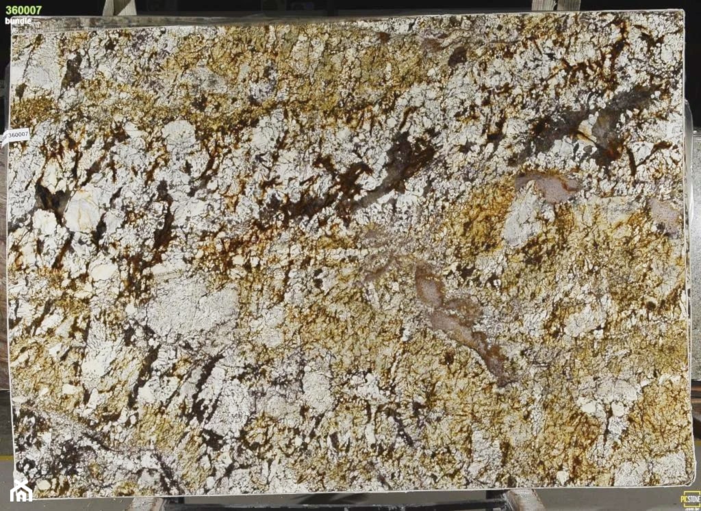 Kamień naturalny kwarcyt w odcieniach beżu, brązu, złota i miedzi