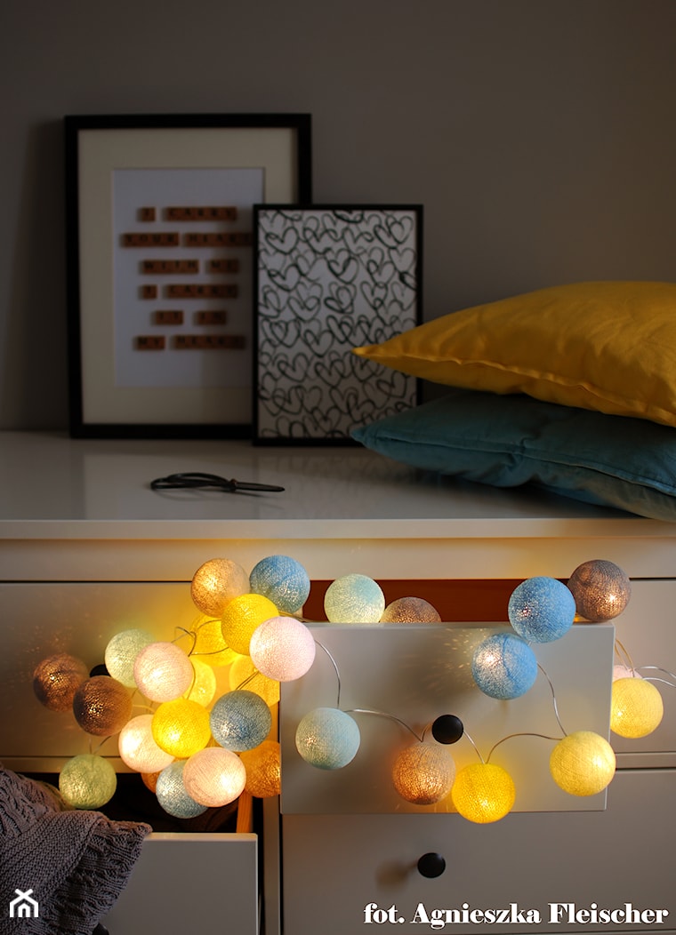 Cotton Ball Lights PREMIUM od mantecodesign.pl - zdjęcie od mantecodesign.pl - Homebook