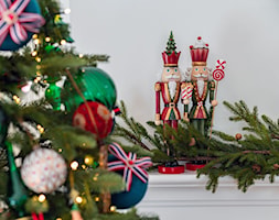 Piękna dekoracja Świąteczna, żołnierz stojący na straży choinki :) - zdjęcie od mantecodesign.pl - Homebook