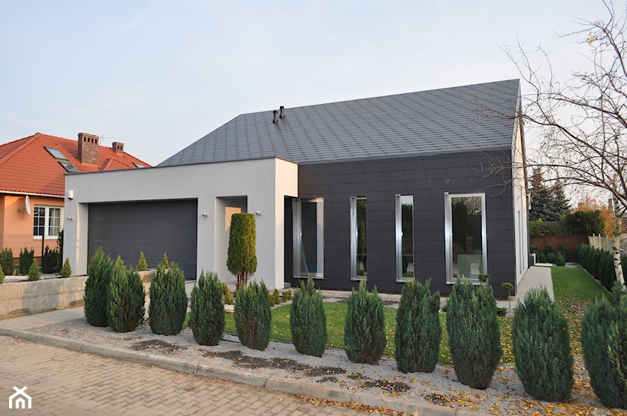 Dom w Gorzowie Wlkp - Małe parterowe domy jednorodzinne murowane z dwuspadowym dachem, styl minimalistyczny - zdjęcie od STRUKTURA Łukasz Lewandowski