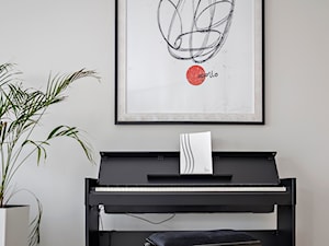 Pianino i sztuka dla gości hotelowych - zdjęcie od KORU