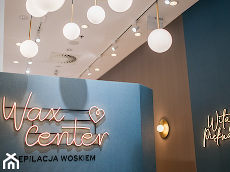 Aranżacje wnętrz - Wnętrza publiczne: WAX CENTER // Wroclavia – Wrocław - Wnętrza publiczne - KORU. Przeglądaj, dodawaj i zapisuj najlepsze zdjęcia, pomysły i inspiracje designerskie. W bazie mamy już prawie milion fotografii!