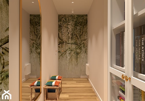 Hol z tapetą i ukrytymi drzwiami - zdjęcie od Kolorowy projekt Katarzyny - projektowanie wnętrz