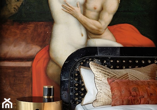 Sypialnia z tapetą, renesansowym obrazem z miłosnym motywem - zdjęcie od Artemania - artystyczne tapety i pościel