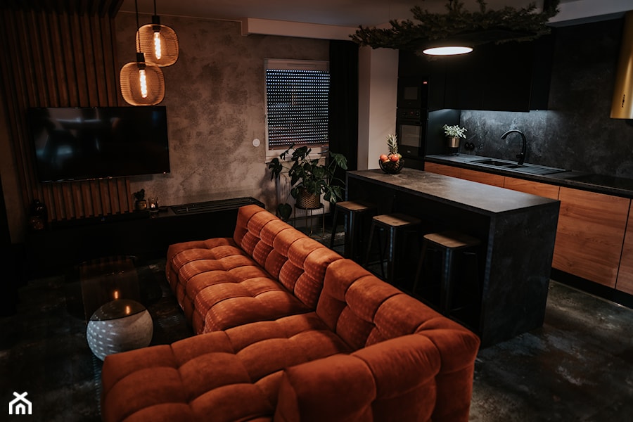 Salon z pomarańczową kanapą - zdjęcie od NSDESIGN.PL