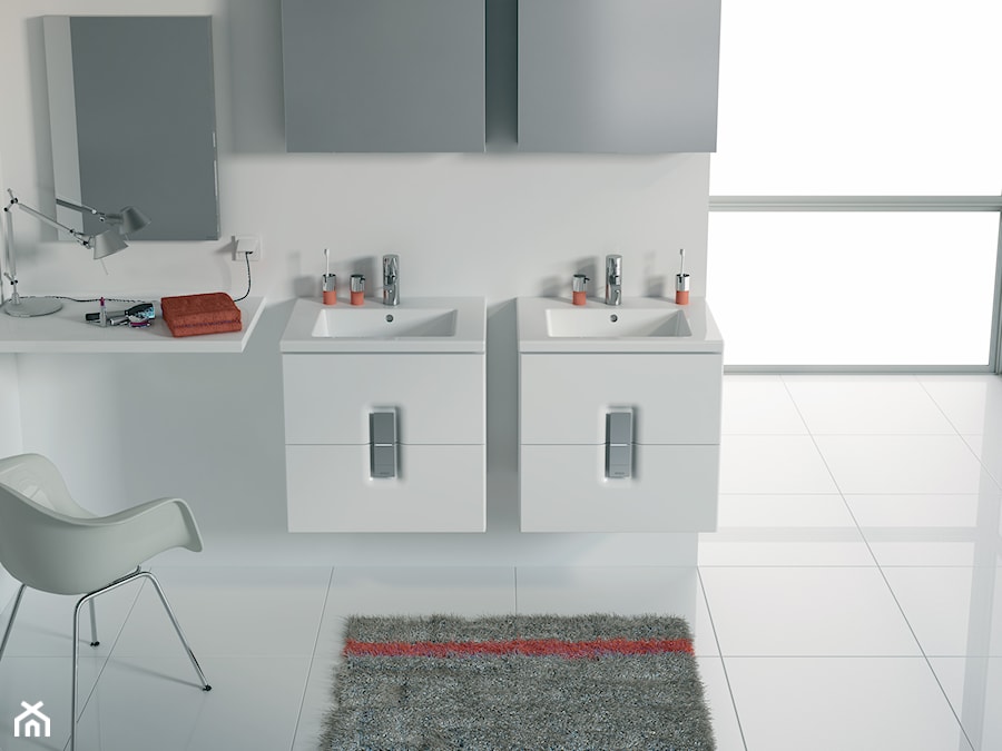 Umywalki - Mała na poddaszu z lustrem z dwoma umywalkami łazienka z oknem, styl minimalistyczny - zdjęcie od KOŁO