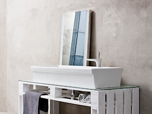 Aranżacje - Mała bez okna z lustrem łazienka, styl industrialny - zdjęcie od KOŁO